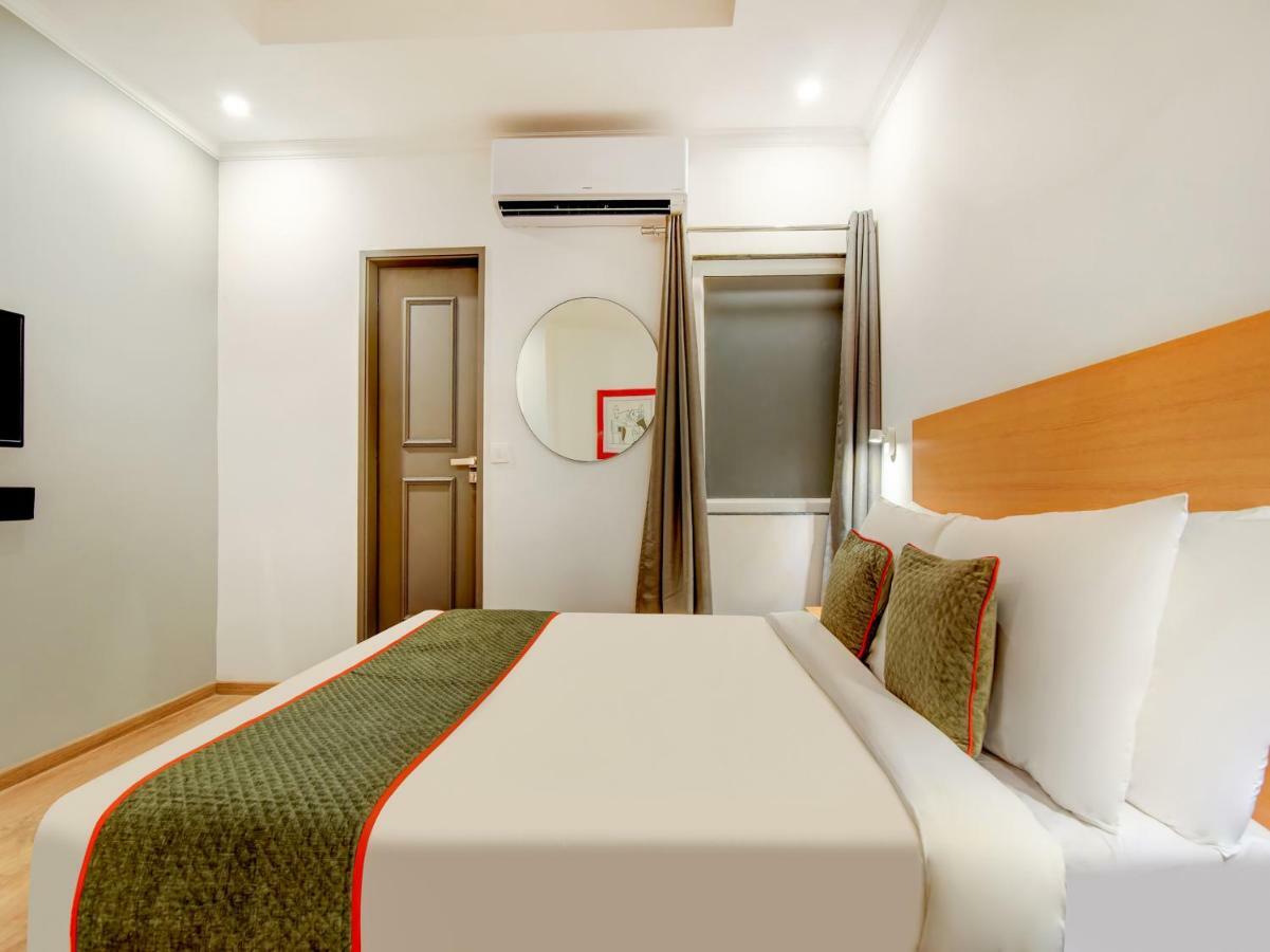 Hotel Oyo Townhouse 206 Military Containment 3*